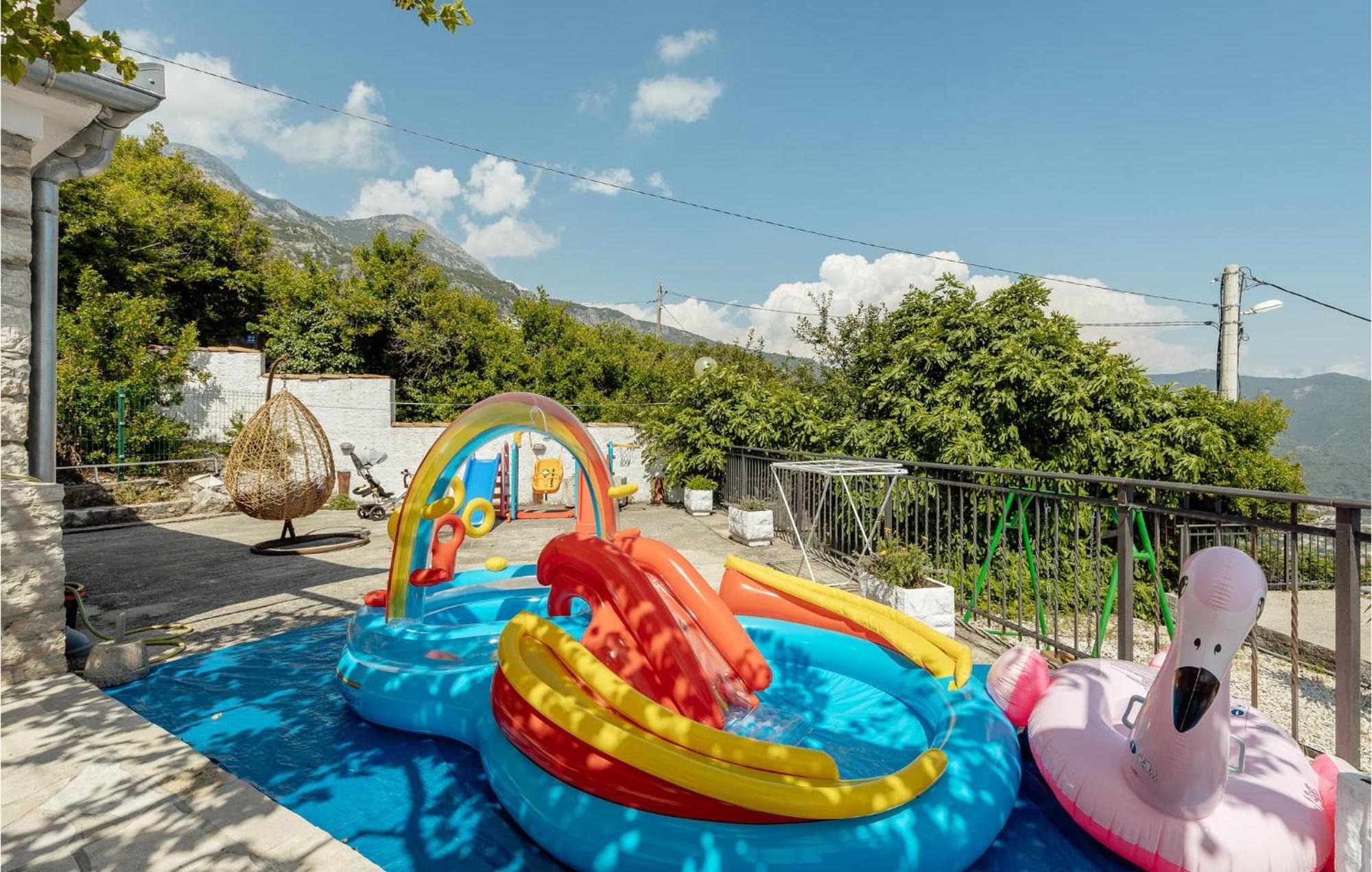 Amazing Home In Herceg Novi With House Sea View المظهر الخارجي الصورة