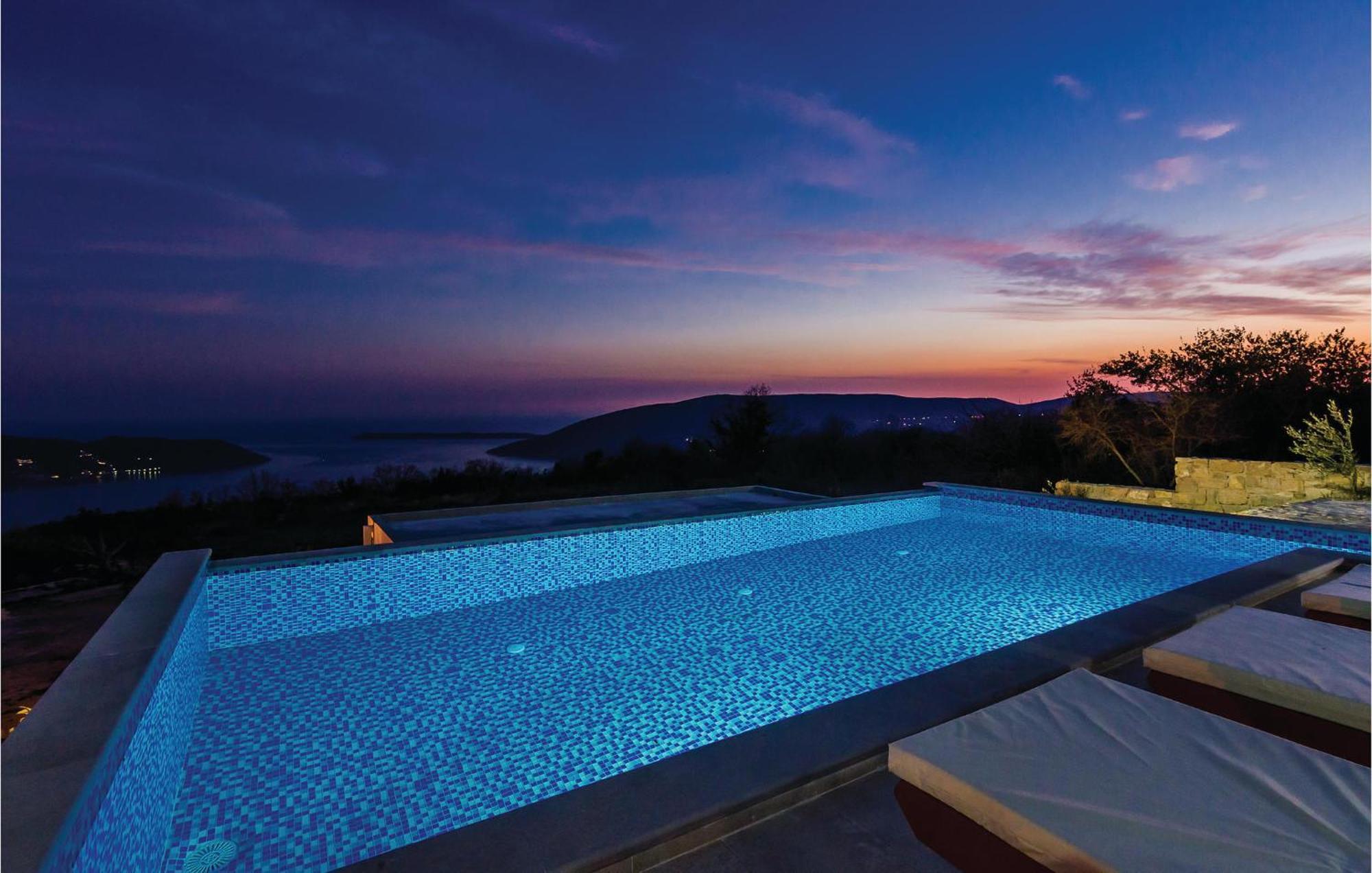 Amazing Home In Herceg Novi With House Sea View المظهر الخارجي الصورة